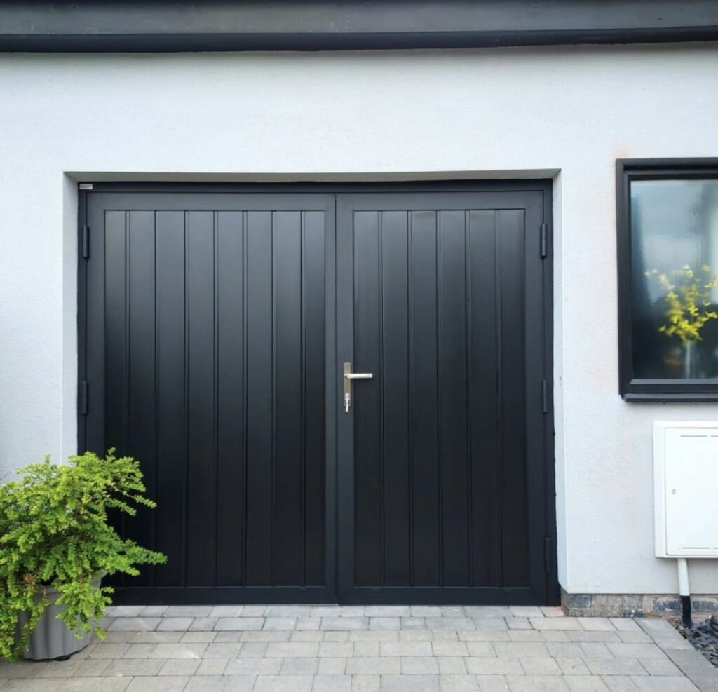 insulated side hinged door