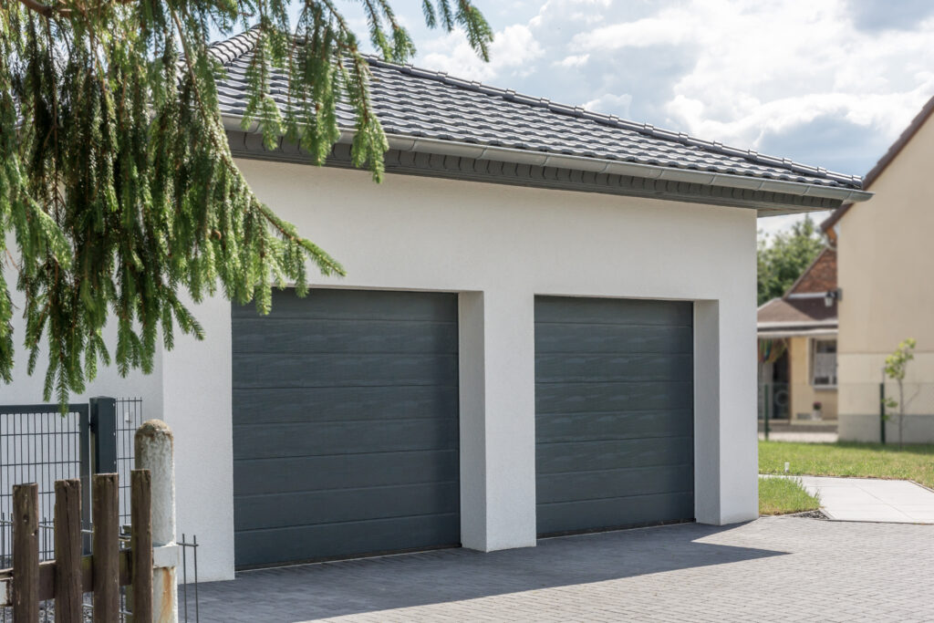 m-ribbed sectional garage door
